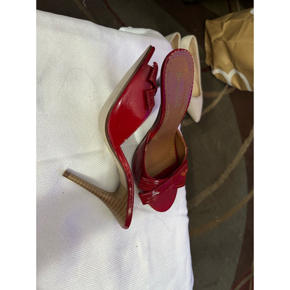 Women's Biondini Red Heels - Picture 3 of 3